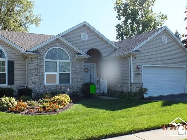 6461 Black Diamond Ln, Lambertville, MI 48144