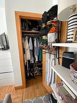 5th image of 300 N 8th St APT 4