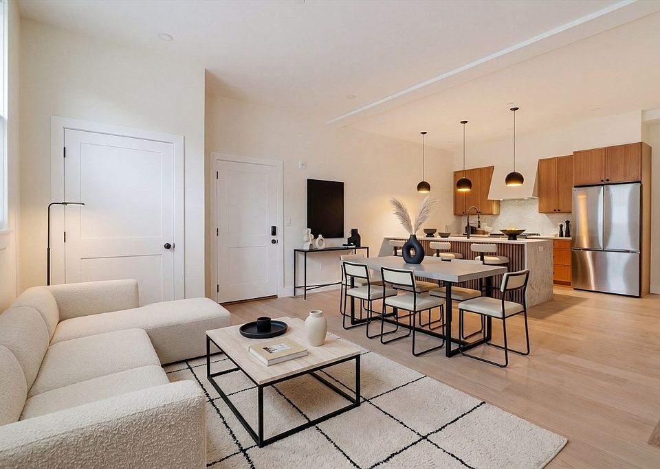 1st image of 108 Bunker Hill St #1