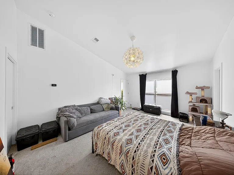 2809 Crawford St — Photo 9