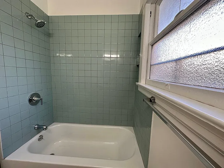 1569 Spruce St #5 — Photo 12