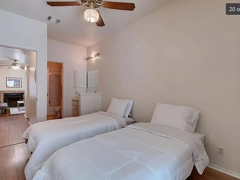 2905 Swisher St #206 — Photo 11