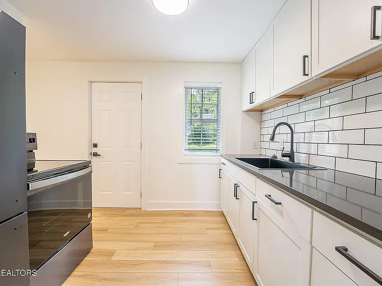 502 Hayworth Dr #A — Photo 7
