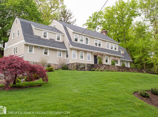 44 Rockledge Dr, Pelham, NY 10803