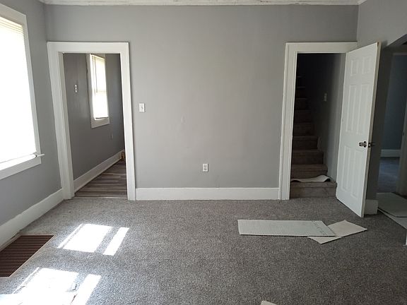 3rd image of 14523 Birwood St