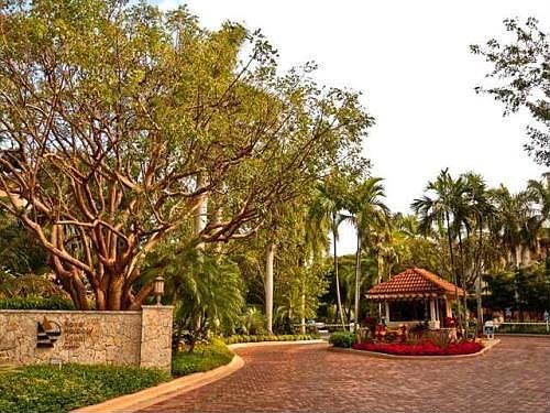 1st image of 6155 Paradise Point Dr