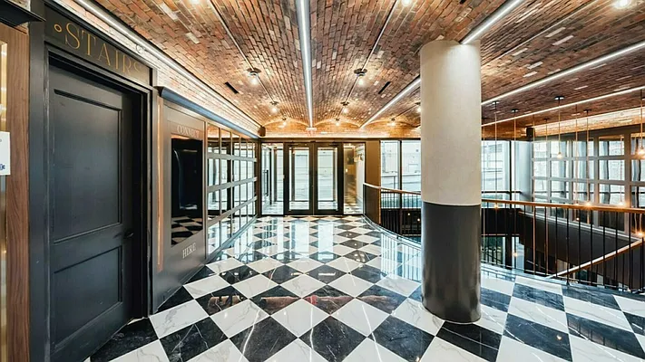 Rented by Nooklyn NYC LLC | media 76