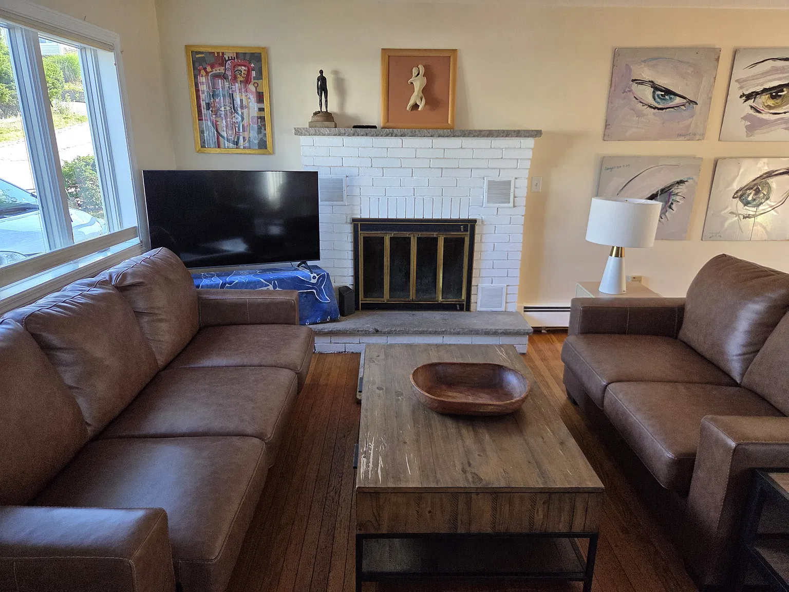 3 bed, 2395 sqft, $4,200 — Photo 3