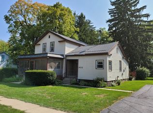 403 W Saint Joseph St, Lawrence, MI