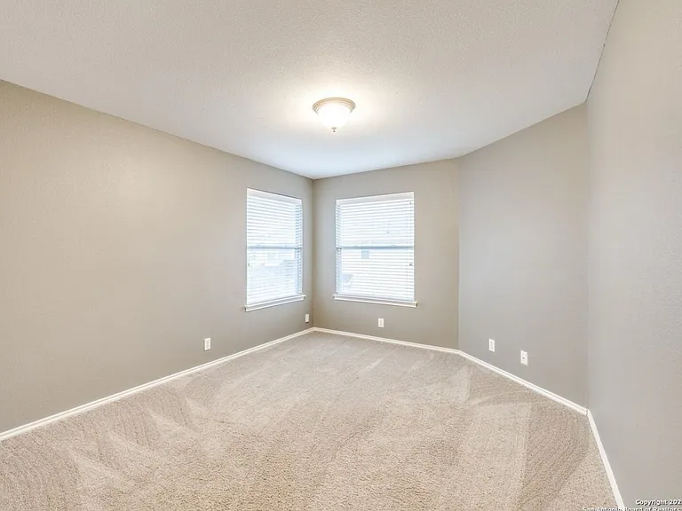 10915 Toscana Isle — Photo 16