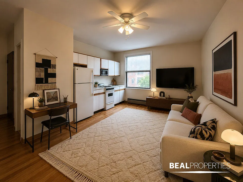 635 W Barry Ave