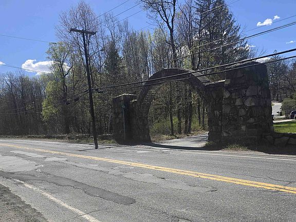 4th image of Charlestown Road #154/36