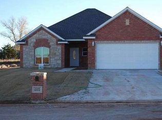 1225 Red Rock Dr, Elgin, OK 73538