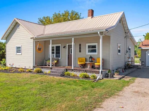 463 Green Bay Ave, Oconto Falls, WI 54154