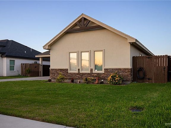 5th image of 414 Gonzalez Dr