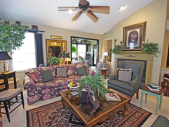 5th image of 1253 Vicksburg South Dr