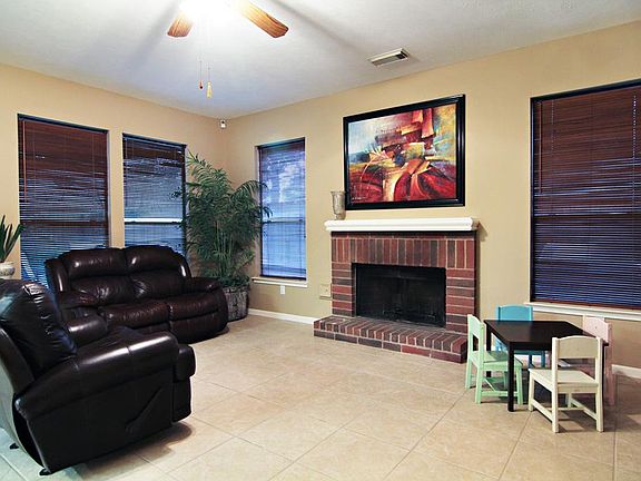 2nd Living Area - Another great room where families come together!  Neutral colors & lots of windows that fill the room with sunlight!