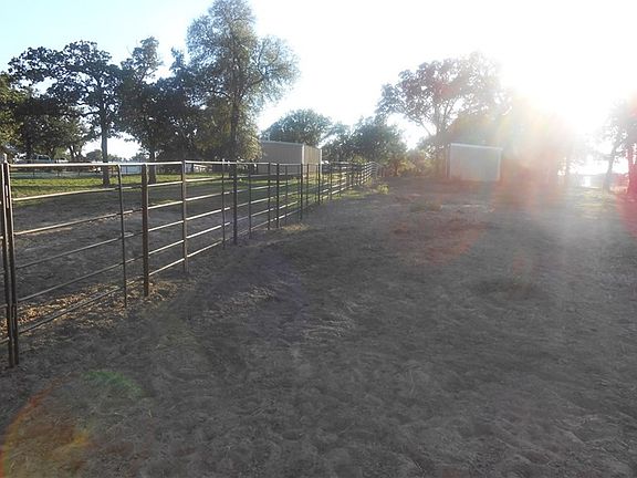 5th image of 835 County Road 422