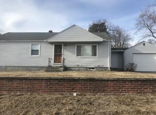 16 Kay St, Springfield, MA 01109