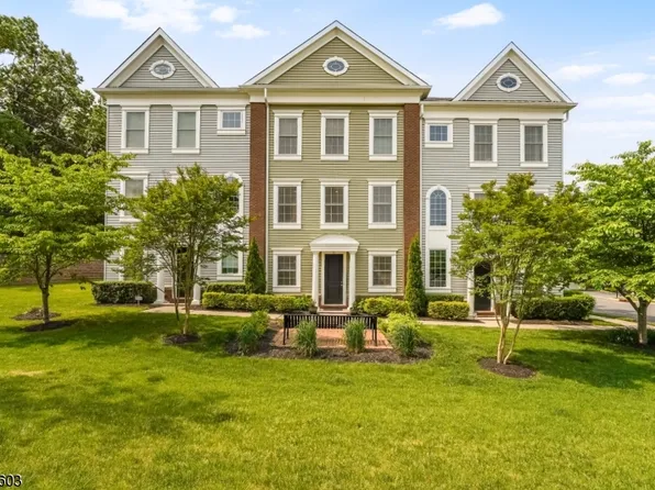 16 Roosevelt Dr, Wood-Ridge Boro, NJ 07075