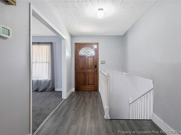 5th image of 5469 Thompson Cir