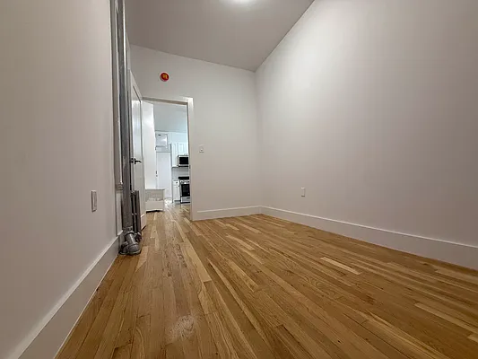 Rented by Building Equity Real Estate LLC | media 8