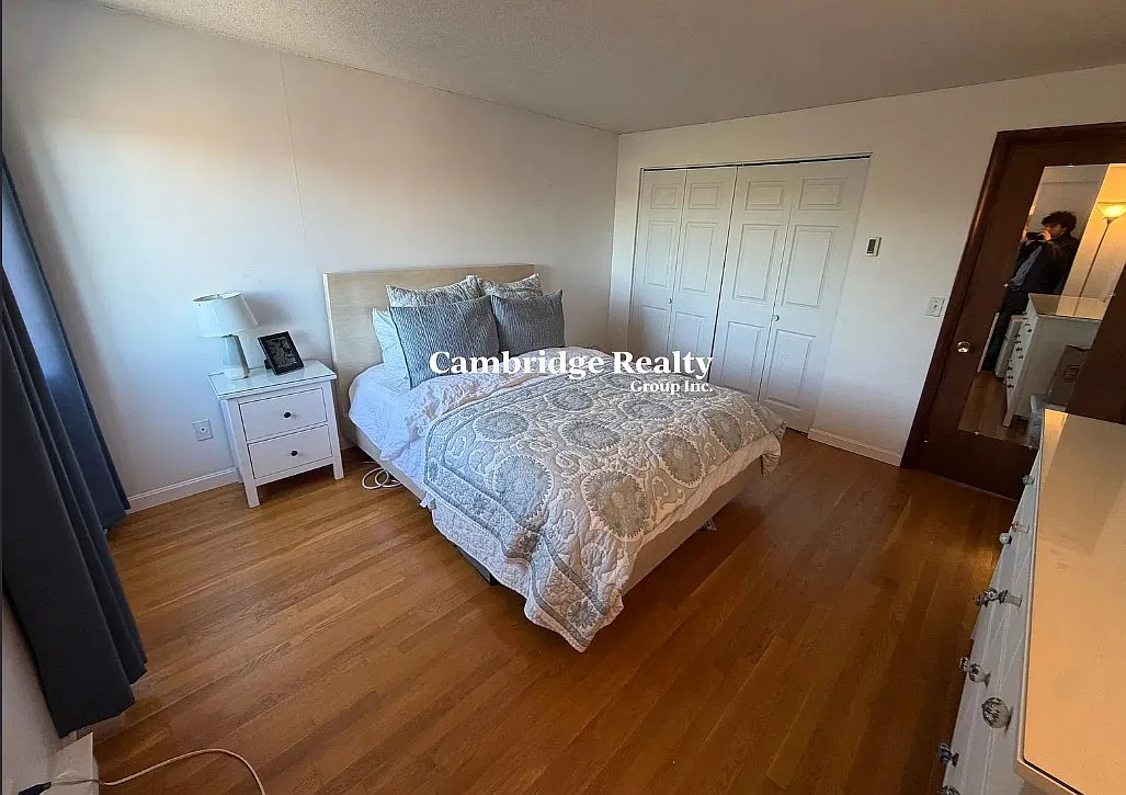 1 bed, $2,250 — Photo 2