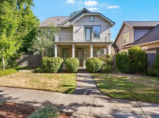 419 Clinton St, Ashland, OR 97520