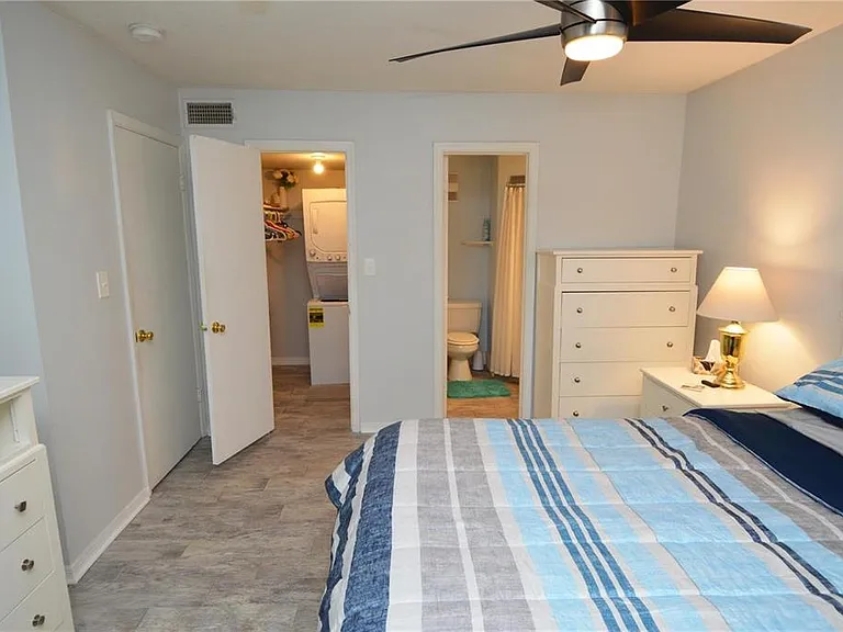 3873 Pompano Dr SE #B — Photo 28