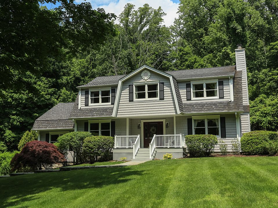 1st image of 820 Locke Ln