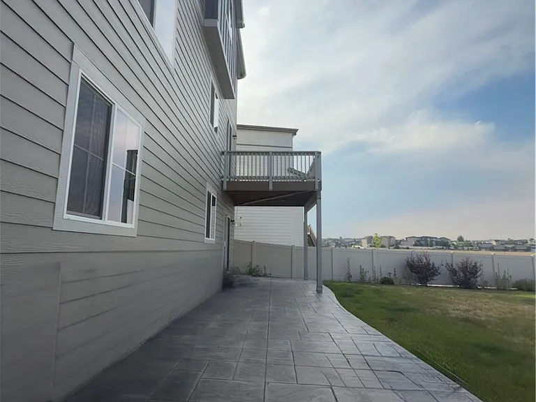 18131 Martinello Dr — Photo 9