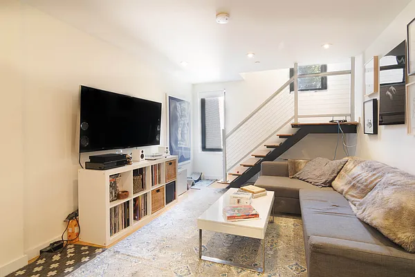 Rented by Compass | media 8