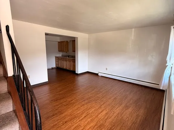 459 E 7th Ave, Tarentum, PA 15084