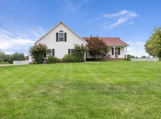 1008 Cliff White Rd, Columbia, TN 38401