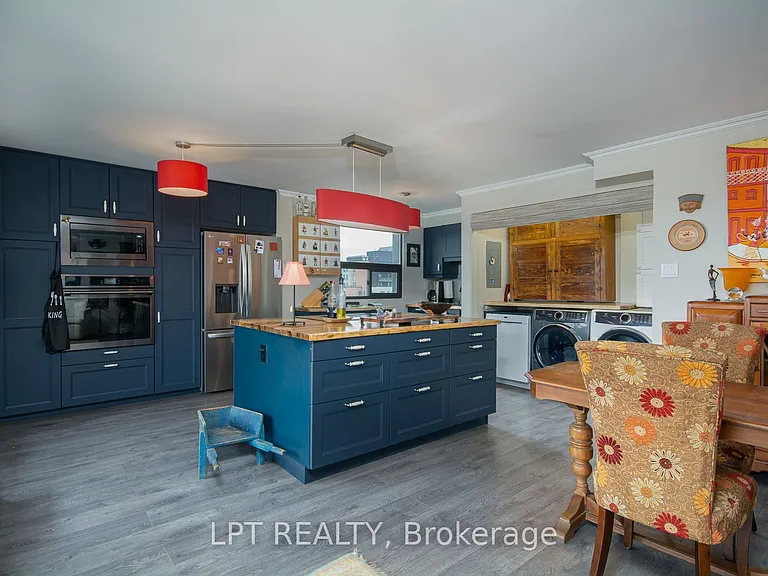 40 Arthur St #703 — Photo 12