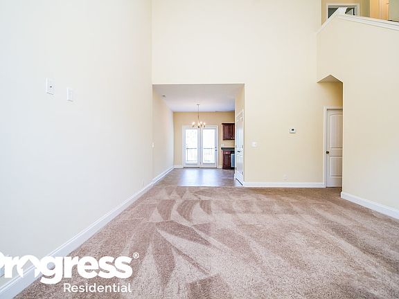 5th image of 316 Niagra Ln