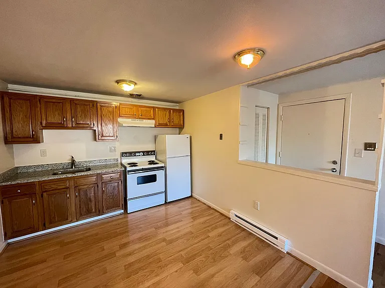 183 Loudon Rd #7 — Photo 1