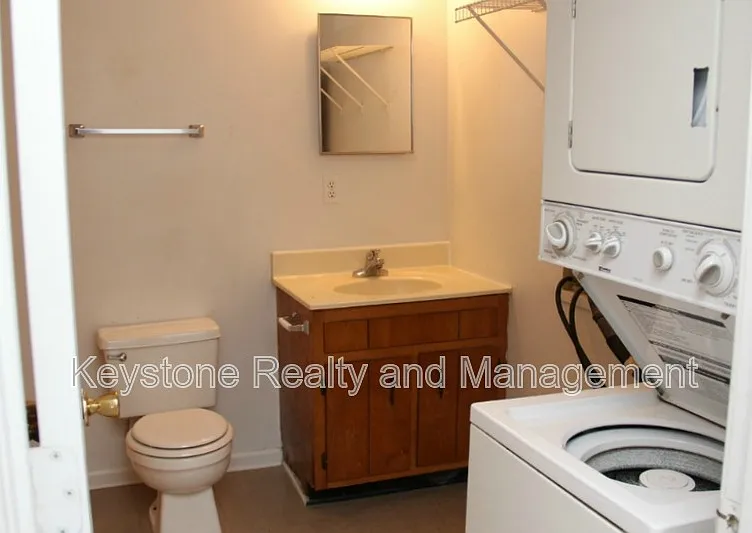 1375 Thompsonville Ln #44 — Photo 8