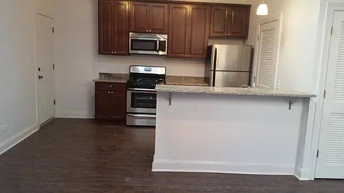 1717 S Racine Ave #3R Photo 1