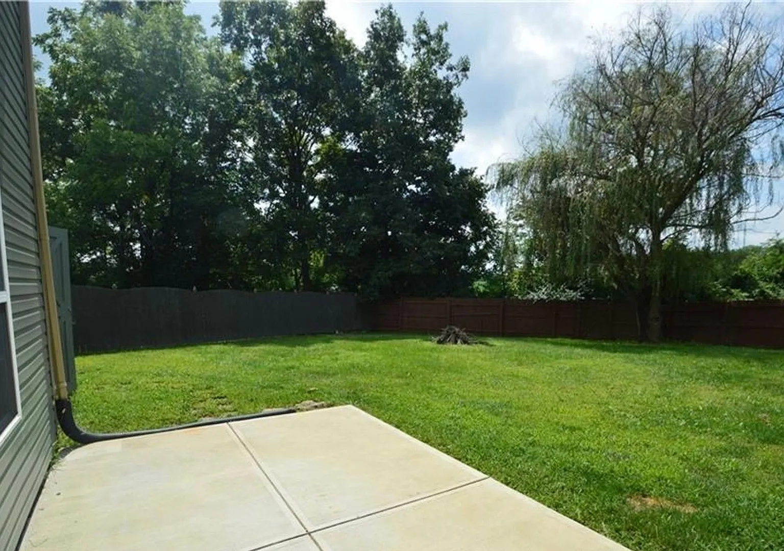 Coming Soon: 4 Bedroom/2.5 Bathroom Located At 5456 Twin Bridge Cir. In Indianapolis, In. — Photo 3