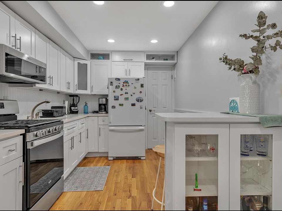 1st image of 6649 69th St #2