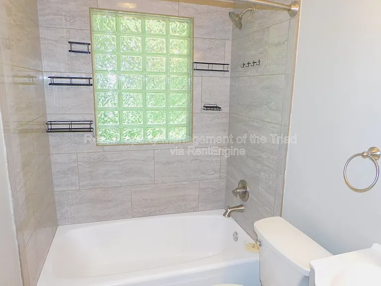 909 Tuscaloosa St — Photo 12