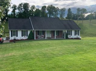 891 Taylortown Rd, Dilliner, PA 15327