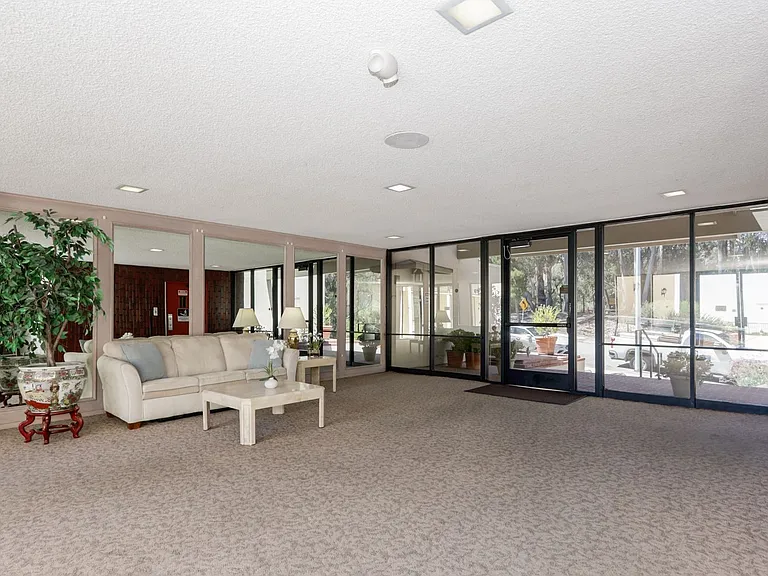 380 Vallejo Dr #128 — Photo 36