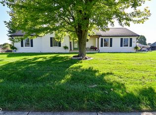 271 Eastview Dr, Bargersville, IN