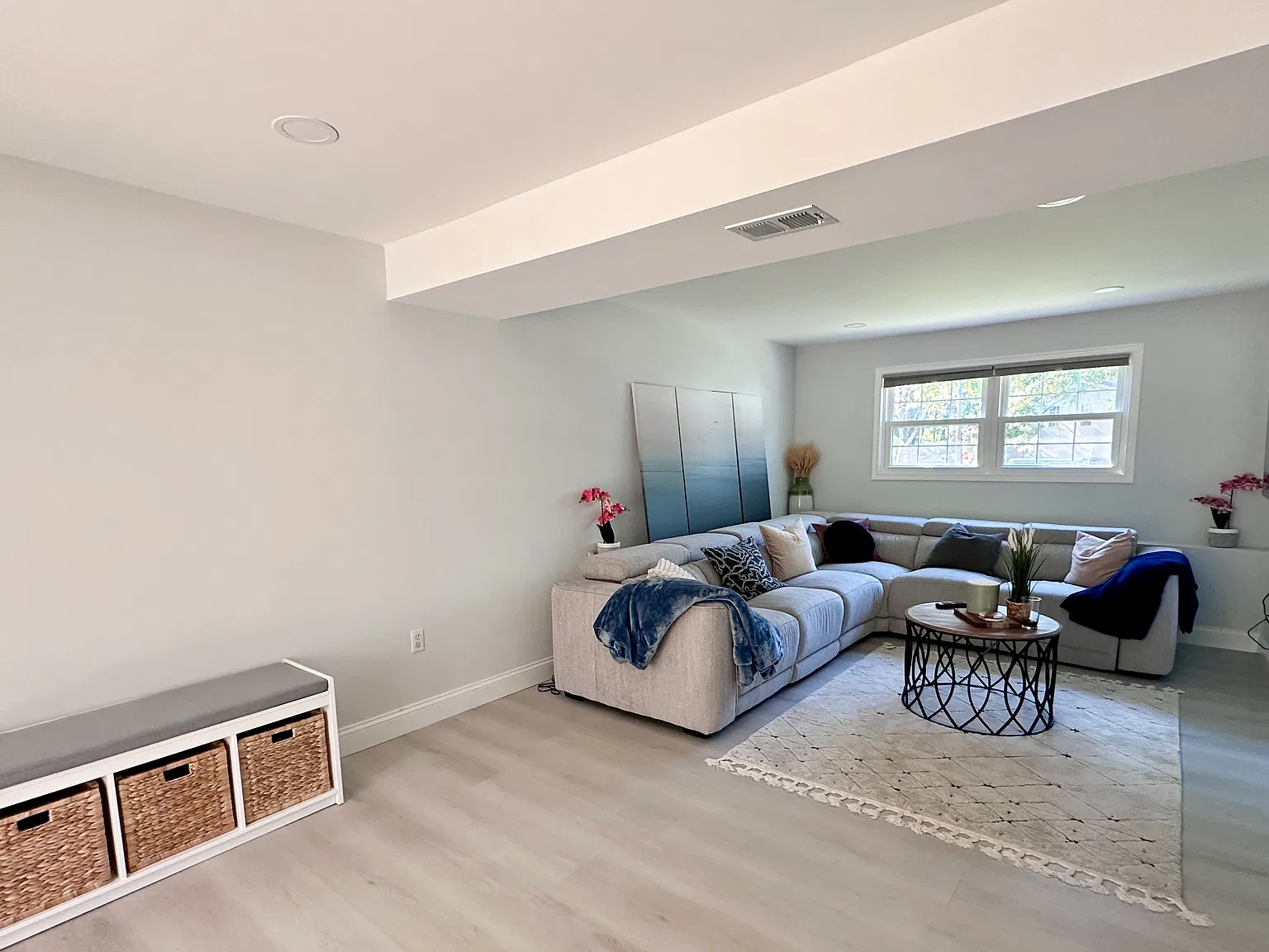 4 bed, 1954 sqft, $3,600 — Photo 3
