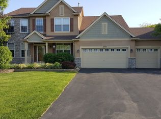 2740 Plante Rd, North Aurora, IL 60542