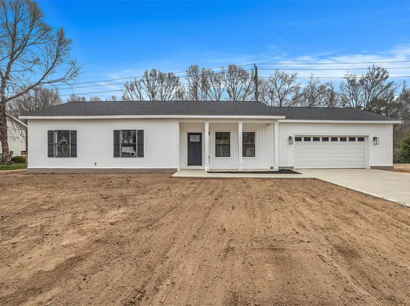 3574 Valley View Dr, Muskegon, MI 49444