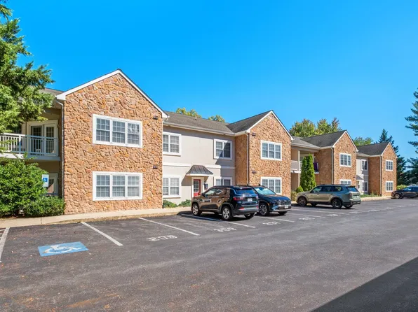 1410 N Coalter St APT 308, Staunton, VA 24401