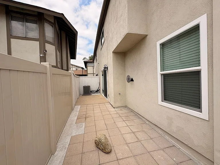 131 Alpine Ct — Photo 32